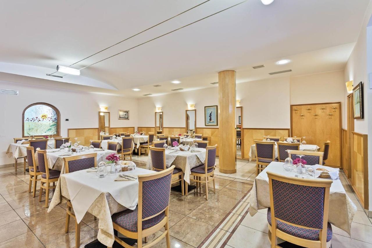 Hotel Due Laghi Padergnone المظهر الخارجي الصورة
