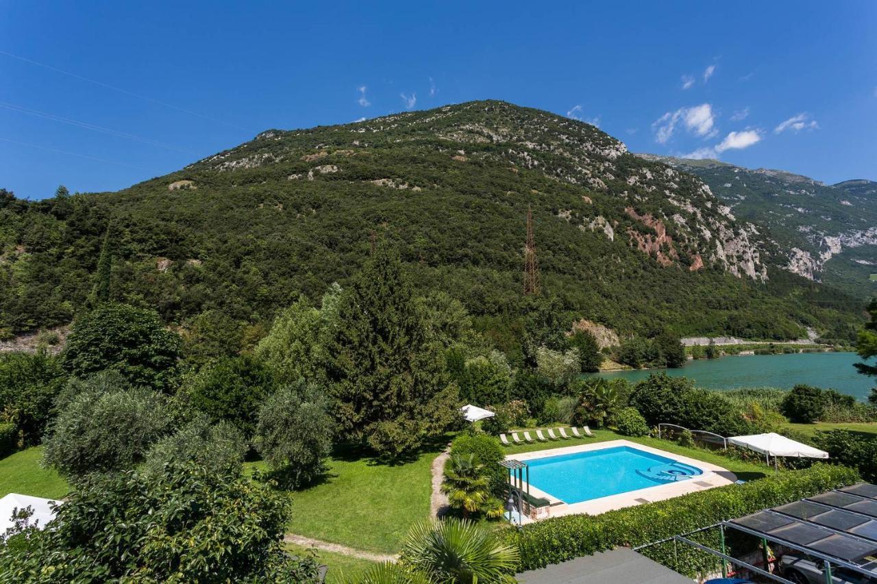 Hotel Due Laghi Padergnone المظهر الخارجي الصورة