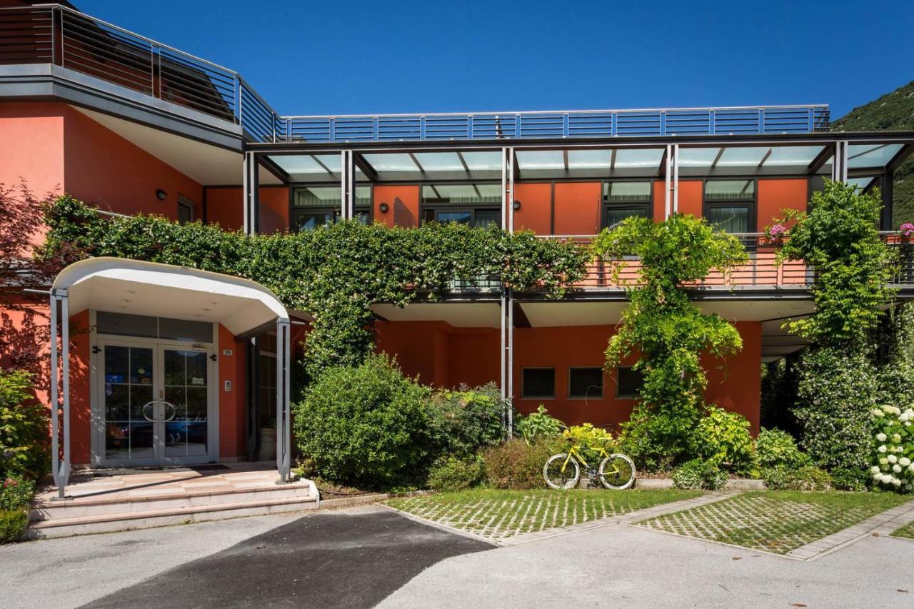 Hotel Due Laghi Padergnone المظهر الخارجي الصورة