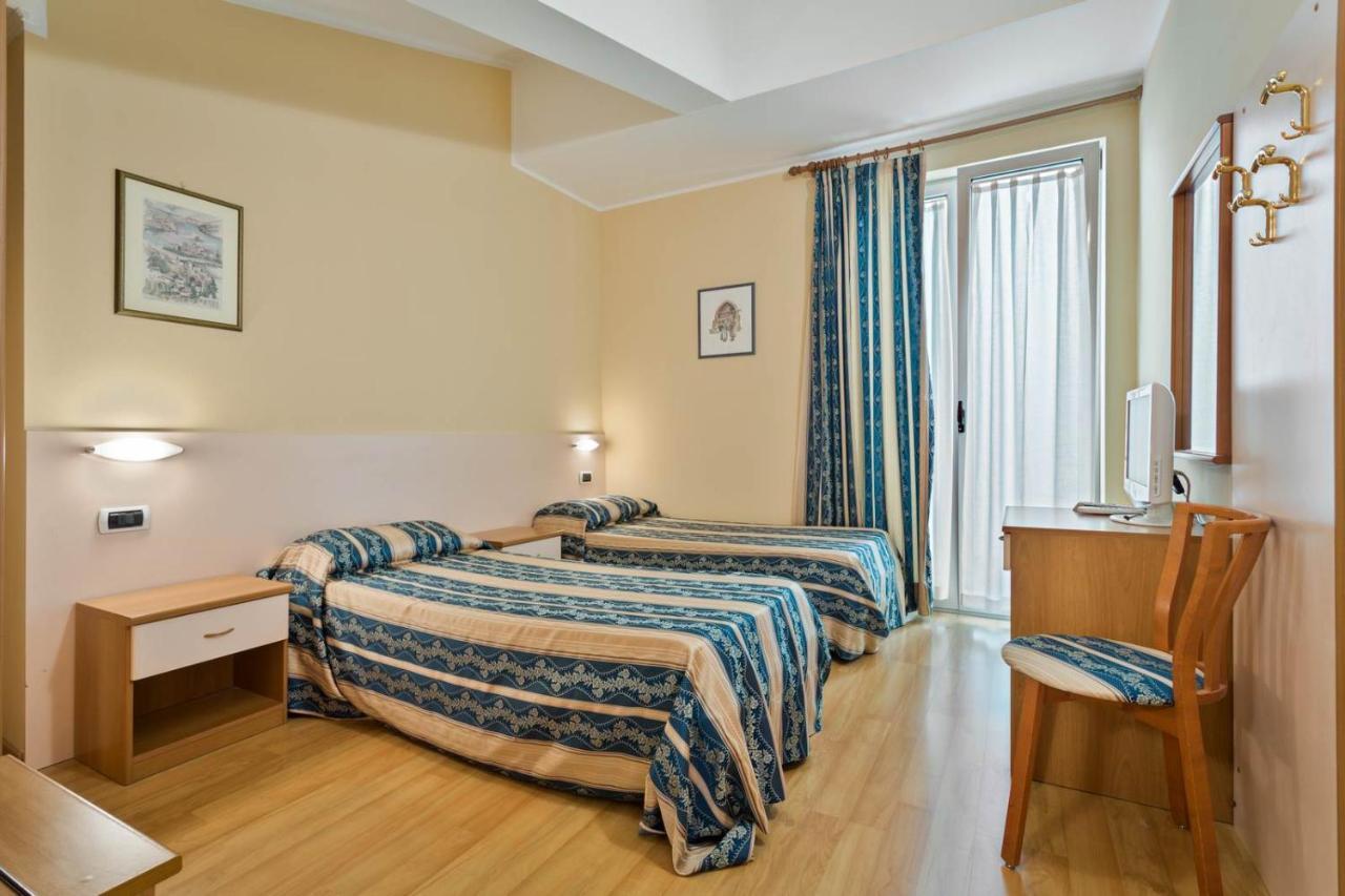 Hotel Due Laghi Padergnone المظهر الخارجي الصورة