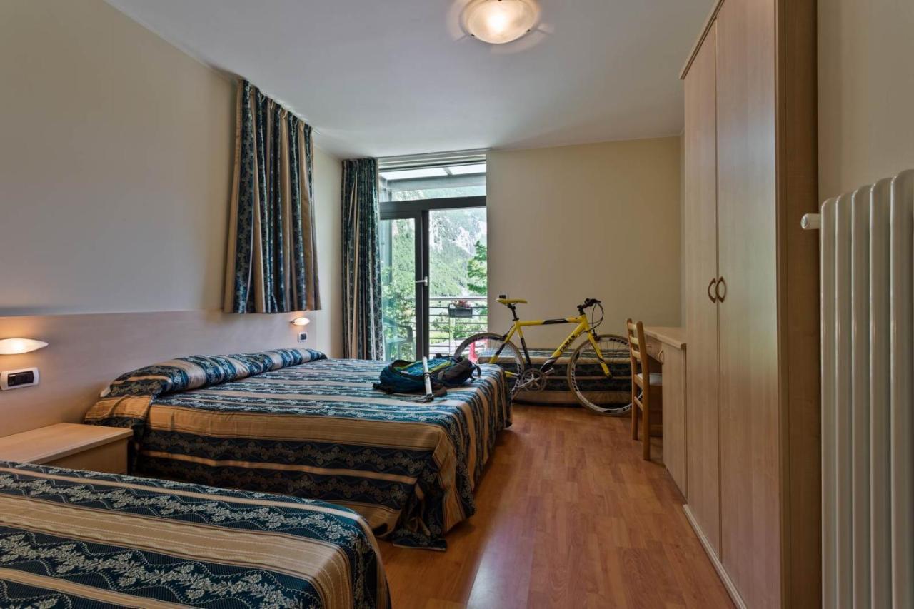Hotel Due Laghi Padergnone المظهر الخارجي الصورة